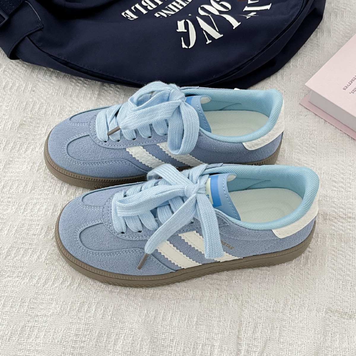 Vintage-style sneakers for wom - огляд і ціна Guipure Lace Panel