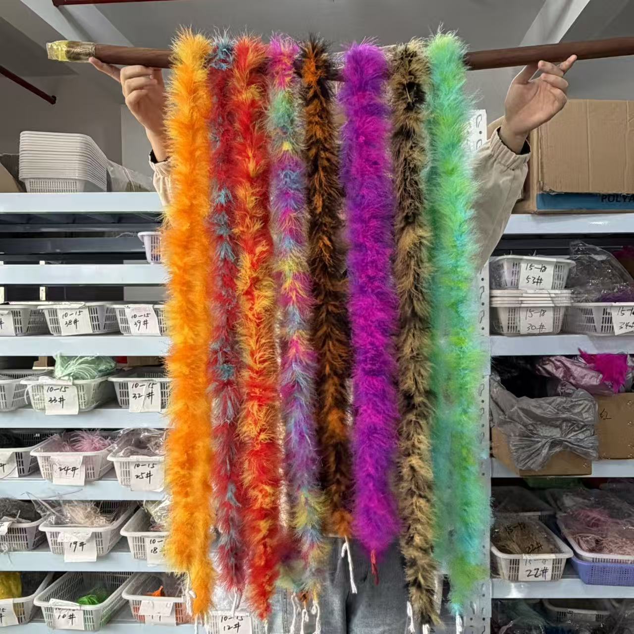 Multicolored 2Meters Marabou F - огляд і ціна Feather Trim Marabou
