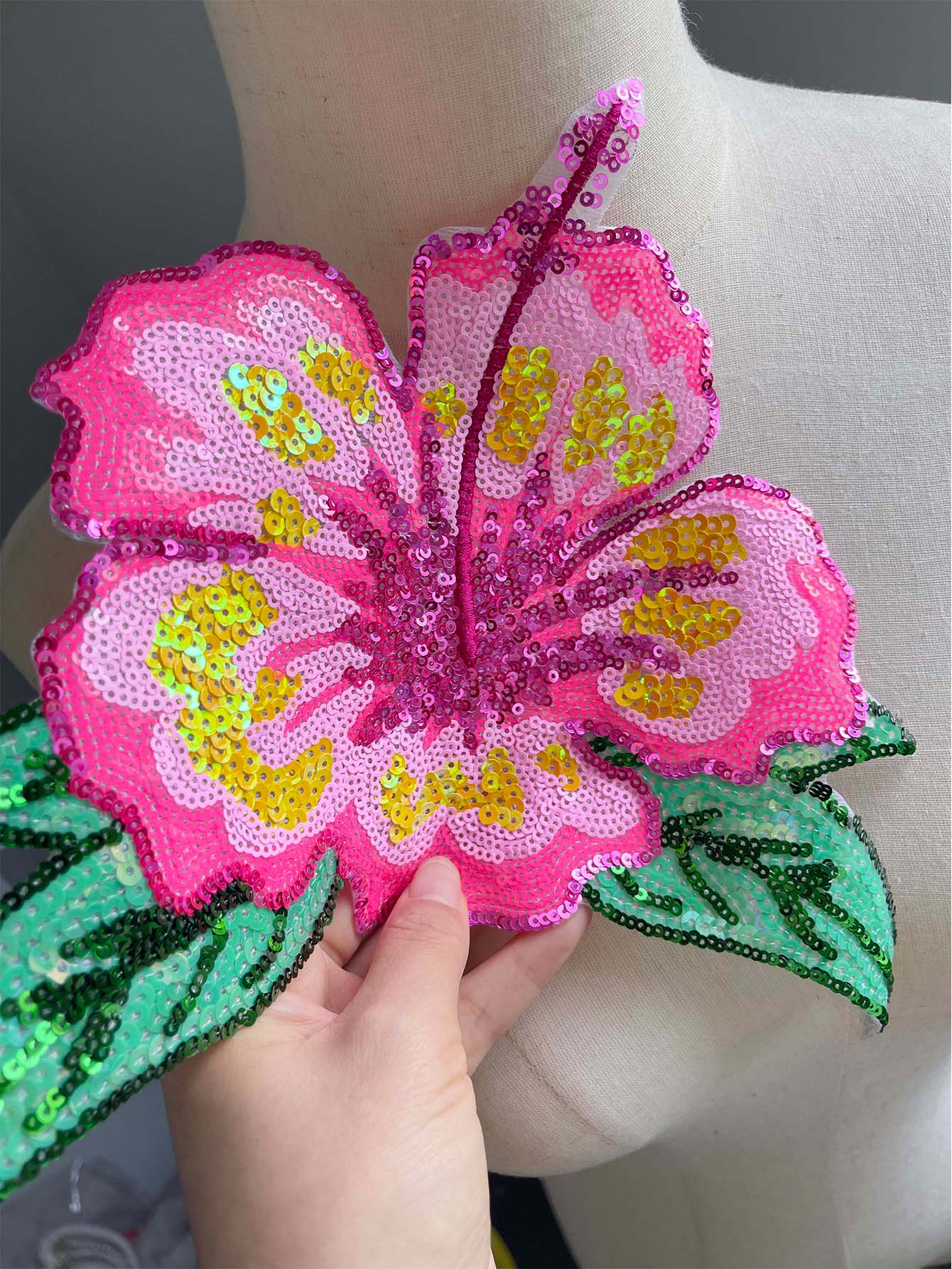 1 Piece 26CM Shining Pink Sequ - огляд і ціна Applique Patch Flower